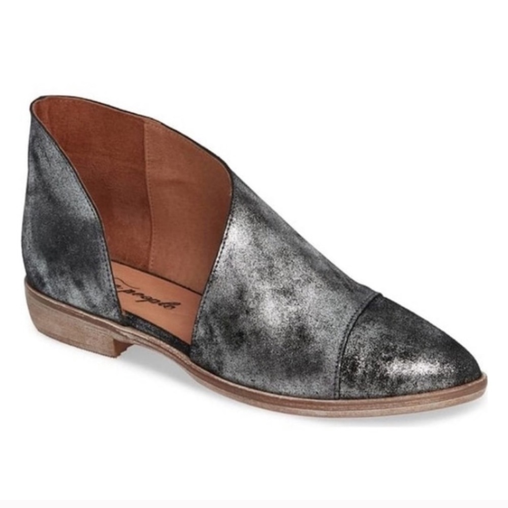 Free People Leather Royale Flat in Onyx